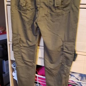 New. XL for JR pull on cargo pants a 14 or 16 Jr